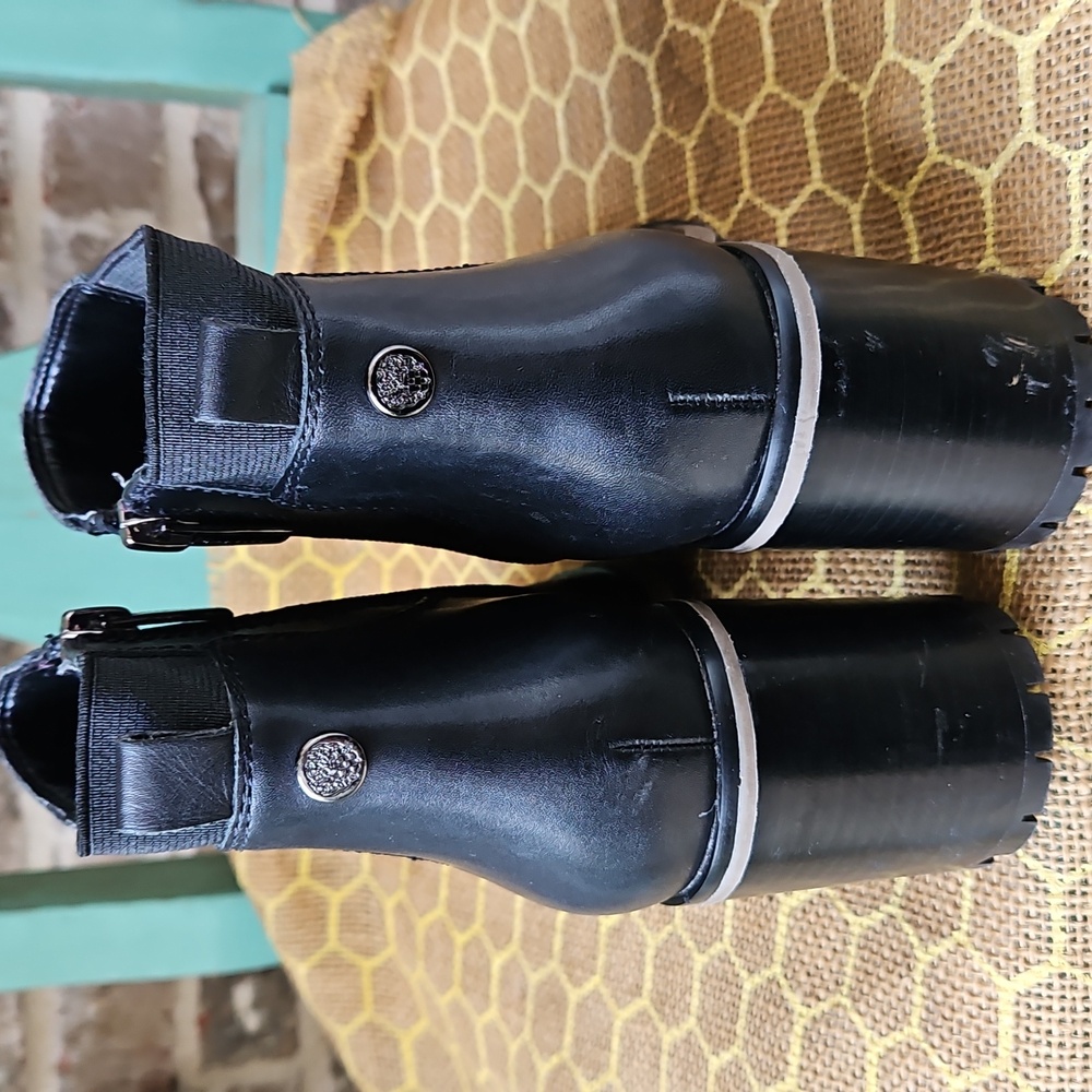 Vince Camuto Bikercore Dustelie Black Leather Ankle Boots - Picture 4 of 8